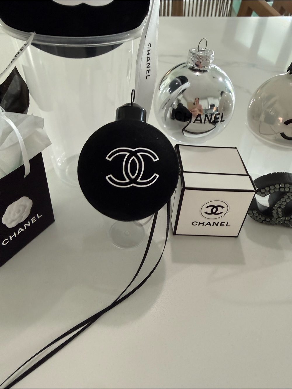 CHANEL Black and White Logo Ornament Collection - Picture 2 of 16